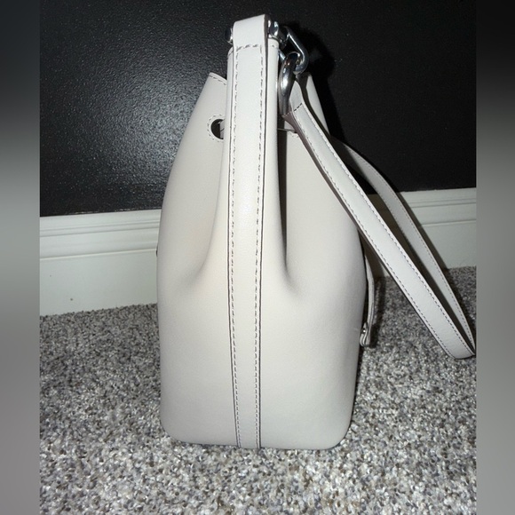Michael Kors gray drawstring bucket bag with shoulder strap - Picture 3 of 12